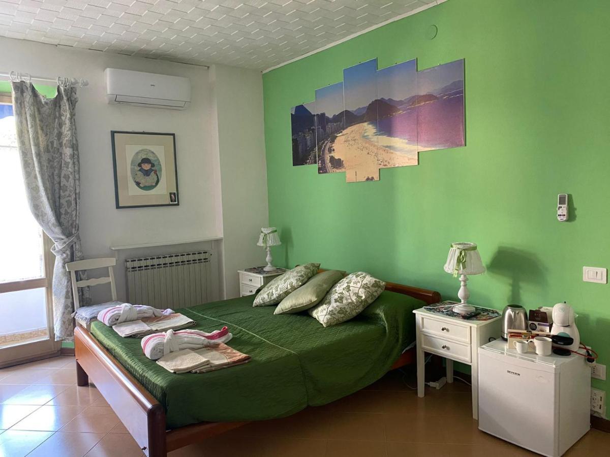 Pousada Copacabana Praia - Affittacamere - Casa Vacanza A Porto SantʼElpidio エクステリア 写真
